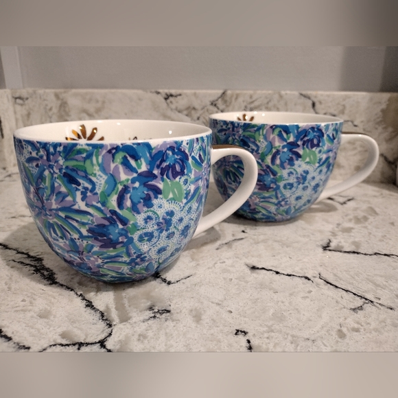 Lilly Pulitzer Other - Lilly Pulitzer set of 2 mugs